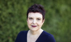 Associate Professor Louise Stone